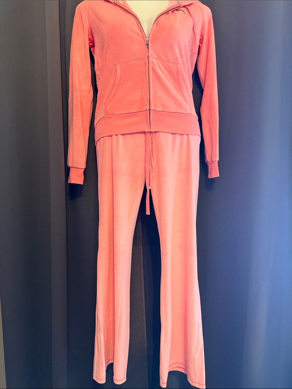 *VINTAGE Y2K* PINK Victoria's Secret Bright Pink Flare Velour Tracksuit
